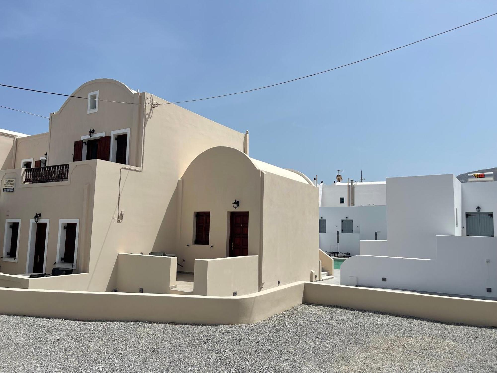 Tarelis & Apartment *