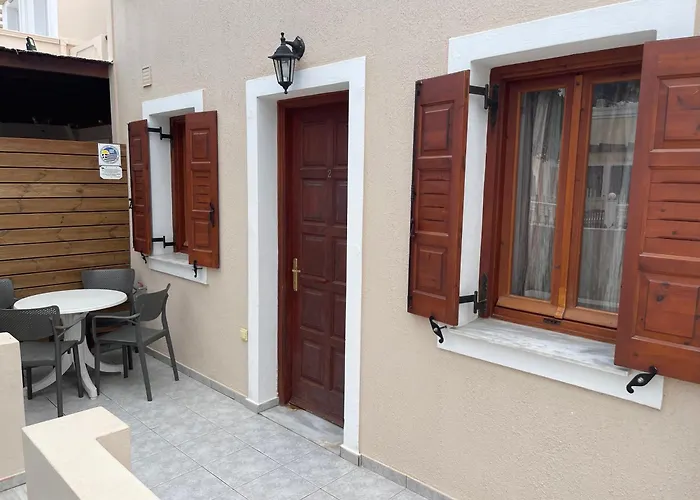 Tarelis Apartments & Studios